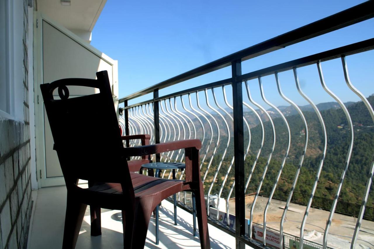 Him Aashrey B&B Homestay שימלה מראה חיצוני תמונה