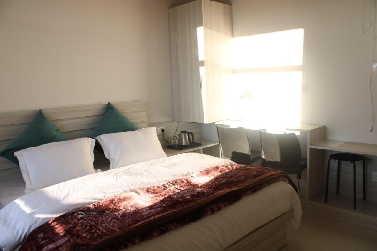 Him Aashrey B&B Homestay שימלה מראה חיצוני תמונה