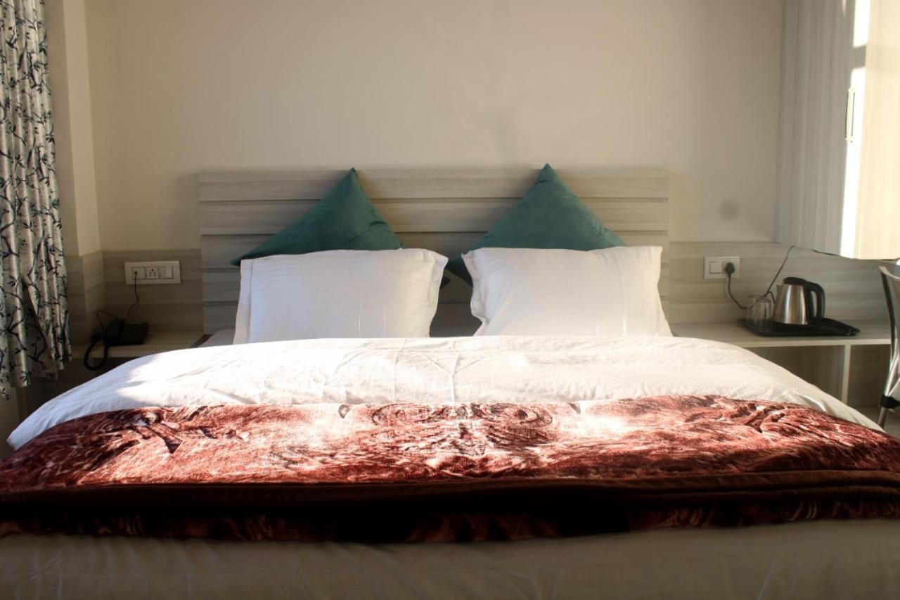 Him Aashrey B&B Homestay שימלה מראה חיצוני תמונה